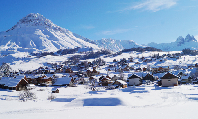L’installation d’un moyen sécurisé voué à la traversée de cette route sans devoir déchausser et sans appréhender de devenir une victime potentielle d’un regretable accident mortel.