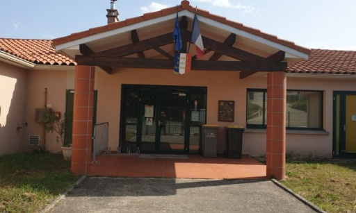 Non à la fermeture d'une classe dans l'école maternelle de Ste Foy