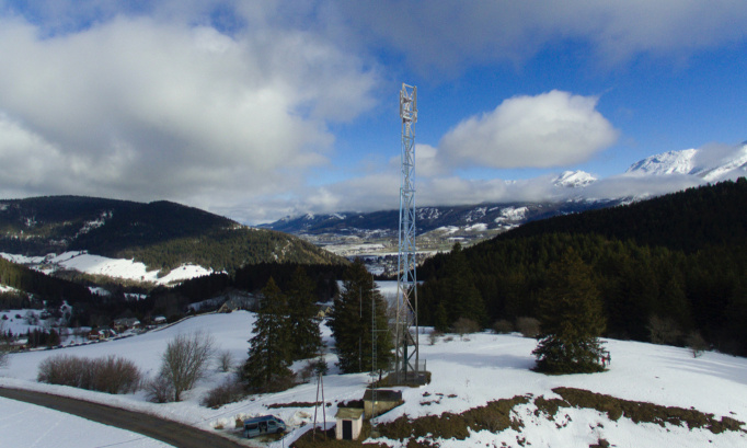 NON  à l'antenne-relais de 30 mètres à BOIS-BARBU