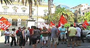 Pour la reprise du travail des postiers d'Ajaccio !