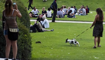 Stoppons l'accès aux espaces verts parisiens !
