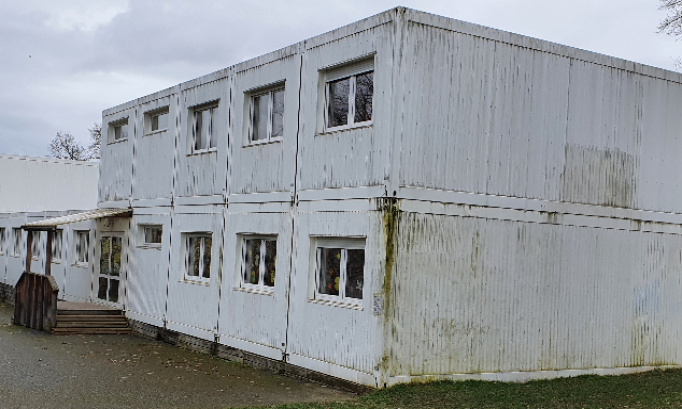 Non aux pavillons supplémentaires à l'école primaire de Trembley