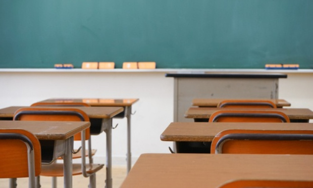 NON à la fermeture de classe à Saint Georges Haute Ville ! NON aux fermetures de classe dans la Loire !