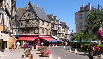 Pour une place Gordaine piétonne