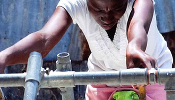 J’agis contre l’eau insalubre