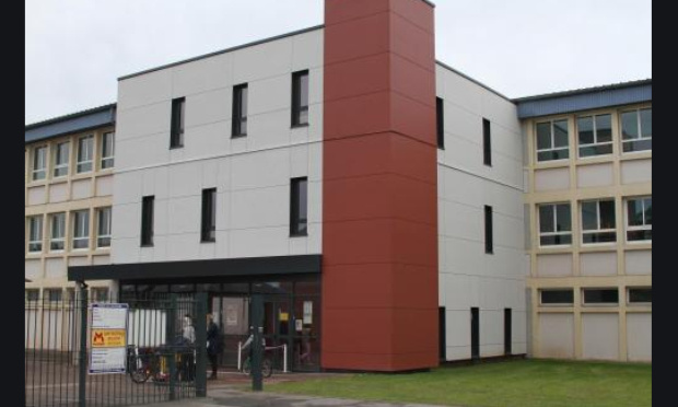 Contre la fermeture d'une classe et la perte de deux enseignants pour la rentrée de Septembre 2021