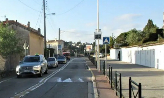 Rétablissement double sens de circulation route de Valbonne