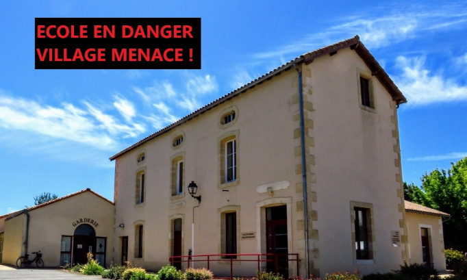 Contre la fermeture d'une classe d'école à Marnay/Château-Larcher (86)