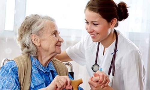 Pour la reconnaissance du statut d'aide-soignant(e) à domicile !