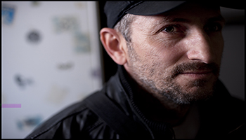 Droits humains, droits bafoués, une signature pour tout changer