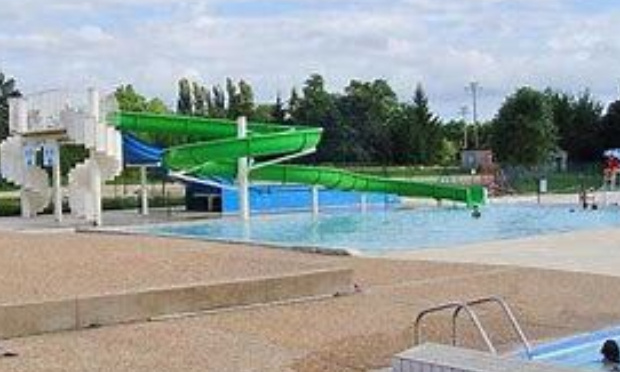 CONTRE LA REHABILITATION DE L'ESPACE AQUATIQUE DE SEURRE