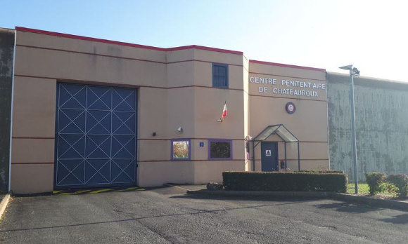 Suppression des plexiglas