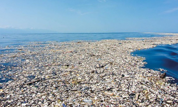 Surconsommation et septième continent : évitons notre perte !