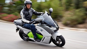 Non à la légalisation de la remontée des 2 roues des files ou interfiles !