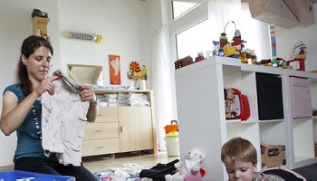 Pour que les mères et pères au foyer obtiennent un salaire !