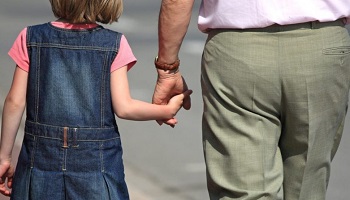 Justice pour une mère ayant signalé des attouchements