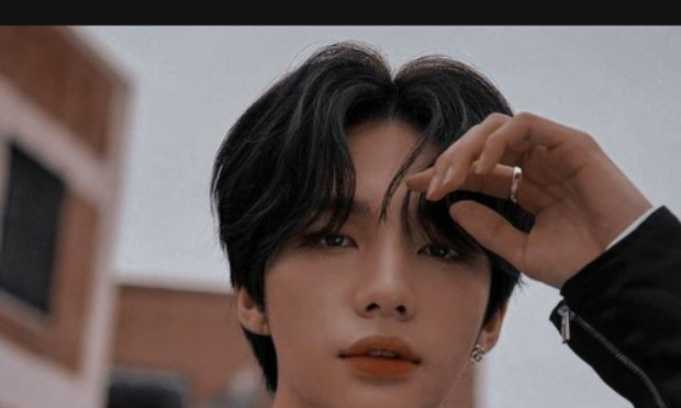 HYUNJIN, COME BACK !!!!!