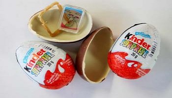 Pour le retour des surprises constructibles et des boîtes en chalet dans les Kinder Surprise !