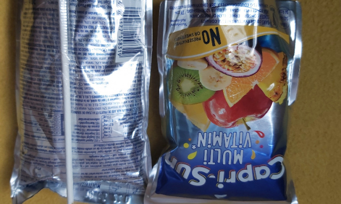 Les pailles en carton de capri-sun ne sont pas utilisables avec le capri-sun jus. Les pailles en plastiques étaient mieux adaptées.