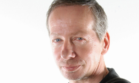 Demande de la démission du président de la république française, M. E Macron, sans délai ..