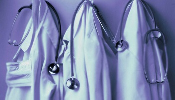 Le mentor des frères Kouachi devenu infirmier à la Pitié-Salpêtrière, toujours en liberté !