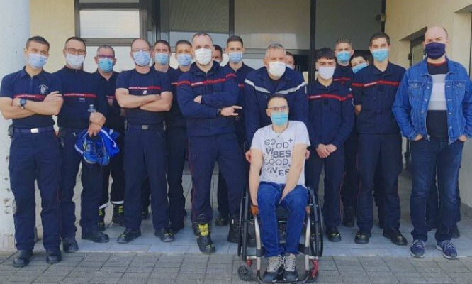 Aidez Benjamin à être embauché suite à la fin de son contrat aidé