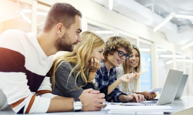 Nous souhaitons une annulation des bacs blancs de la série STMG. Nous exigeons un traitement équitable à celui des terminales de l'an passé.