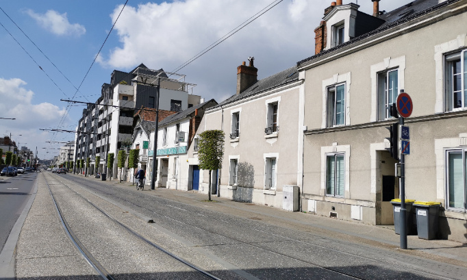 CONCERTATION SUR LA CONSTRUCTION D'UNE RÉSIDENCE UNIVERSITAIRE AVENUE ANDRÉ MAGINOT ET RUE PINGUET-GUINDON.