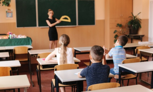 NON à la fermeture d'une classe à l'école élémentaire Tristan Bernard