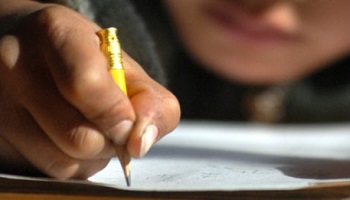 Devoirs à la maison dans le primaire : mettons fin à l'hypocrisie !