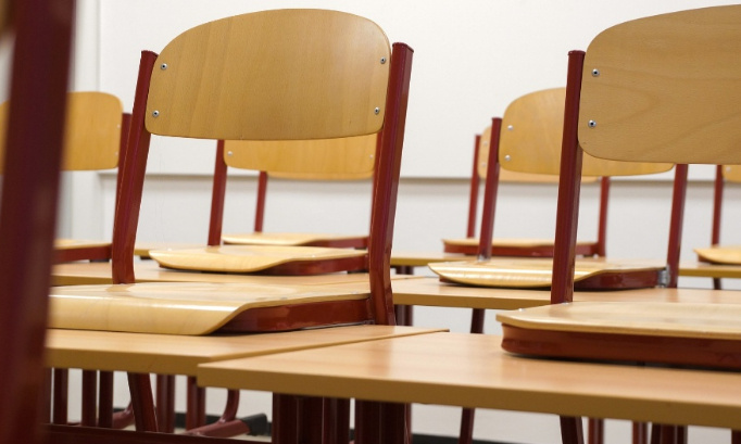 Non à la fermeture de la sixième classe de l'école élémentaire de Flourens (31130)