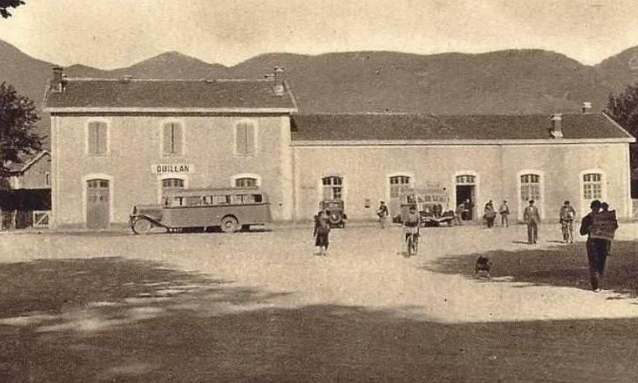 Non aux casiers Amazon sur l'ancienne gare de notre bourgade Quillan !