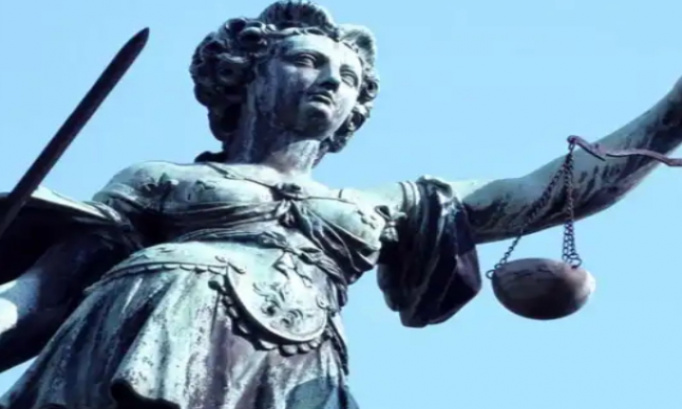 Non à la dictature sanitaire,Non au dédain politique !