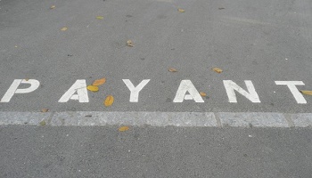 Non au parking payant du Petit Travers