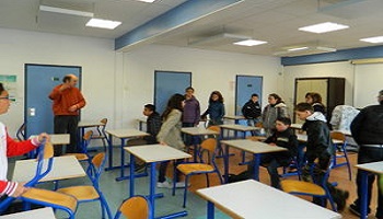 Pour le maintien d’Abella GAUBERT en poste au Collège des Sicardières