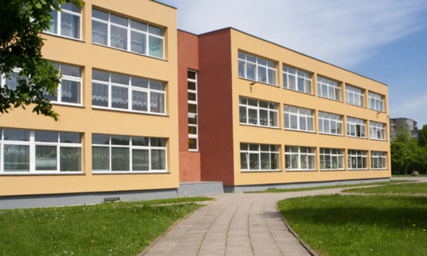 Ouverture des écoles à 7h30.