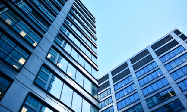 Refus d'un projet de construction d'un immeuble de 18 m de hauteur nuisant à l'ensoleillement , à l'afflux de circulation ect... et visant à démolir une belle maison Alsacienne, anciennement café de la gare de Logelbach
