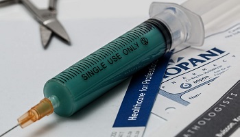 Soutenons l'action du Pr Joyeux pour la remise en vente du vaccin DT-POLIO simple !