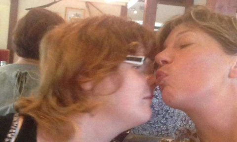 MAMAN EN DÉTRESSE CAR SA FILLE HANDICAPÉE REJETÉE PAR LES STRUCTURES