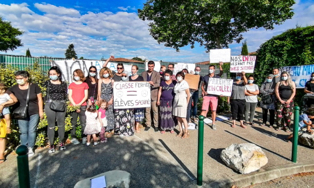Non à la fermeture d'une classe de maternelle à l'Ecole Emile Zola à Vaison-la-Romaine