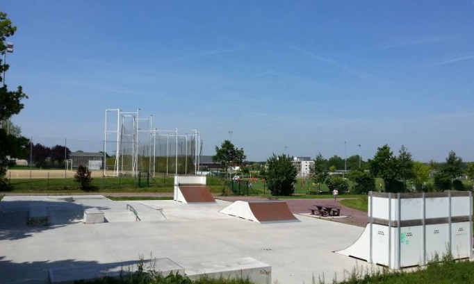 Refaire les rampes en métal car elles sont trop dangereuses