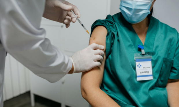 Pour la vaccination obligatoire des soignants