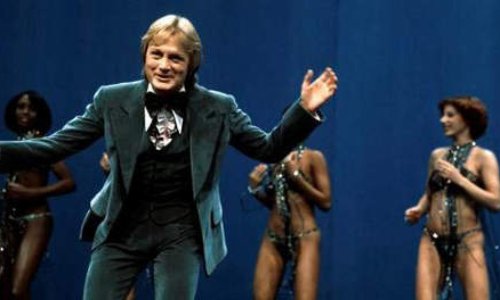 Pétition pour les titres italiens de Claude François