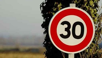 Pour un moyen de ralentissement dans notre lotissement