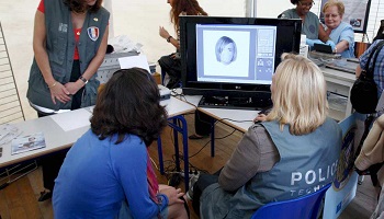 Rendre public les identités des personnes fichées S par la DGSI