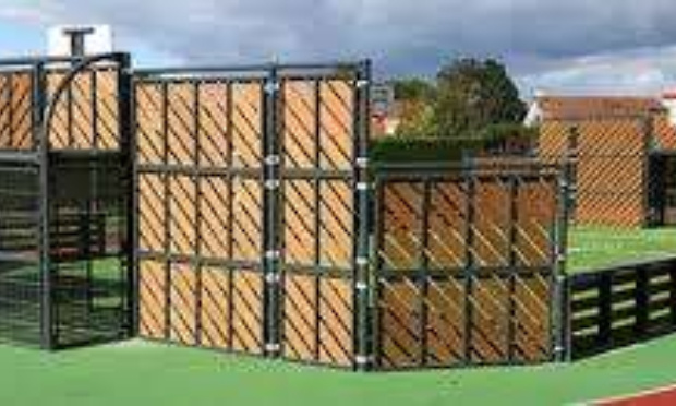 City stade a Charly Oradour