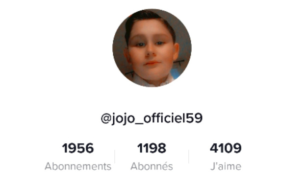 Le tiktokeure jojo_officiel qui puisse refaire des live sur tiktok alerte &agrave; tiktokfrance signer tous svp