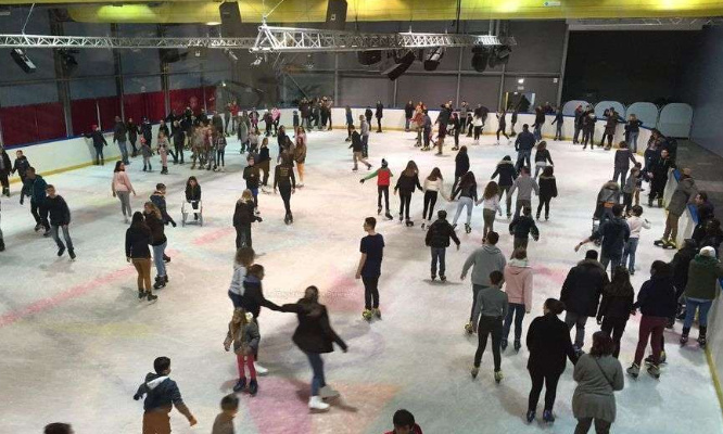Non à la fermeture de la patinoire de Cognac !