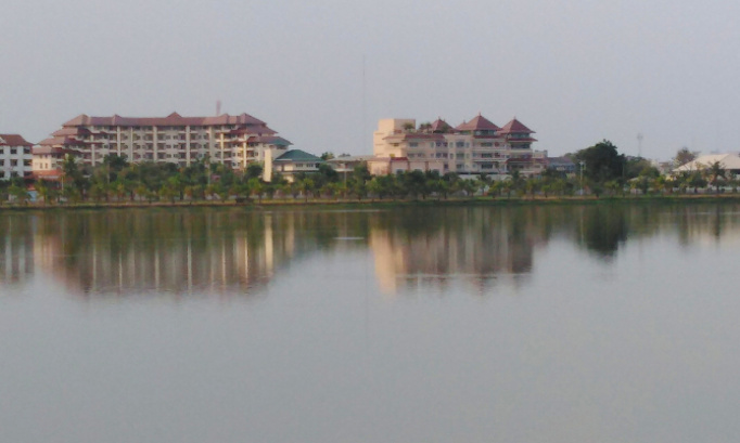Stop à la pêche industrielle avec des filets géants sans distinction des proies et raclage destructifs des fonds marins