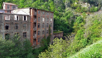 La mise en vente forcée des biens immobiliers abandonnés